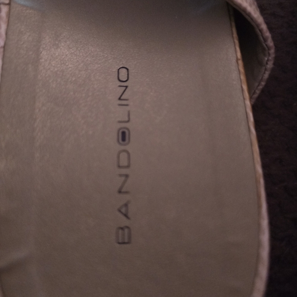 Bandolino Womens  Tan Sandals with Cushioned Footbed Pre-owned Size 7. - Picture 2 of 4